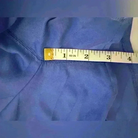 Nike Dri-Fit Athletic Shorts, Women’s Size Medium, Royal Blue with Yellow Stripe - Picture 8 of 12